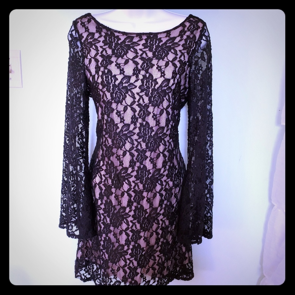 Soul Harmony Energy Short Lace Dress